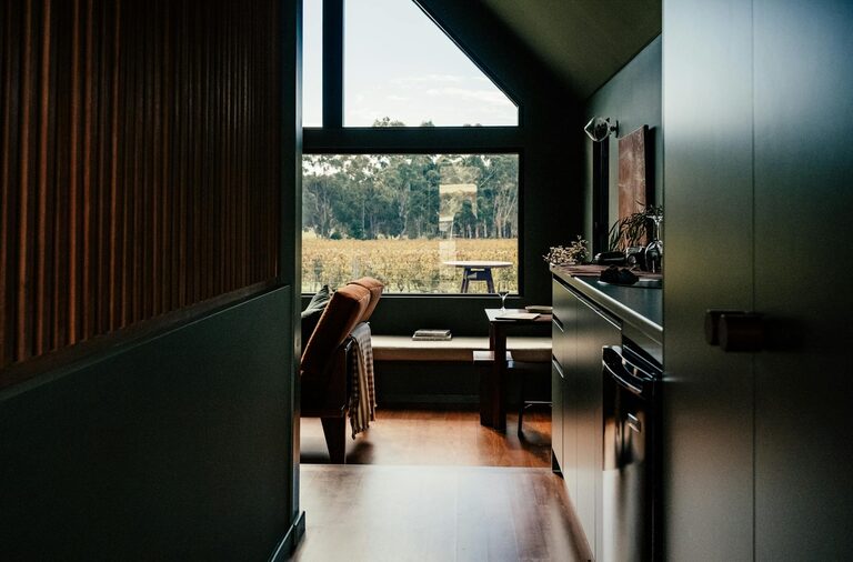 Quick Ideas to Brighten a Dark Room Effortlessly